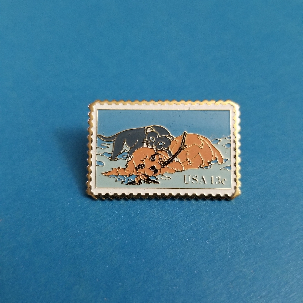 Vintage: Postage Stamp Pin